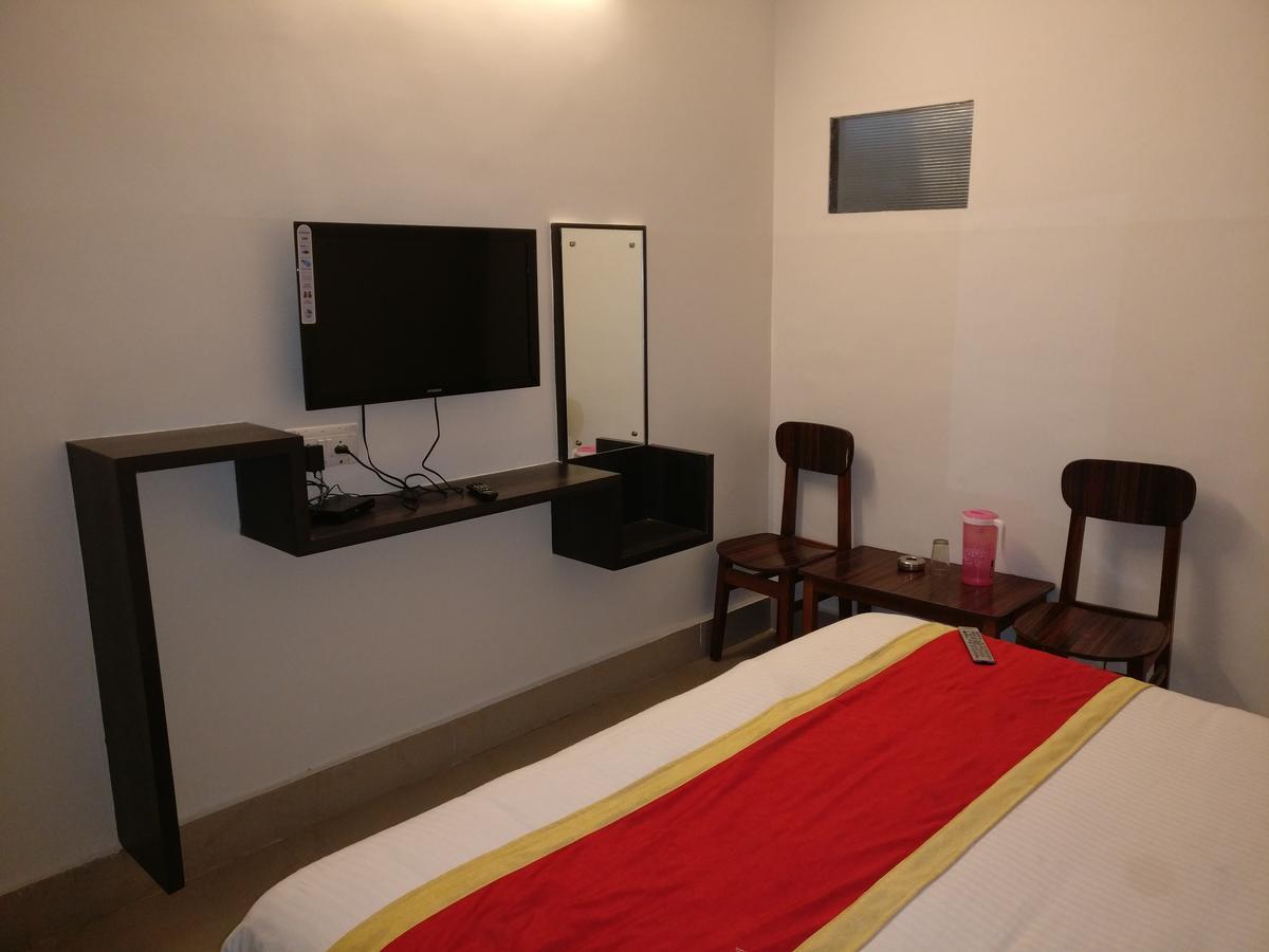 Hotel Raj Mahal Chikmagalur Ngoại thất bức ảnh