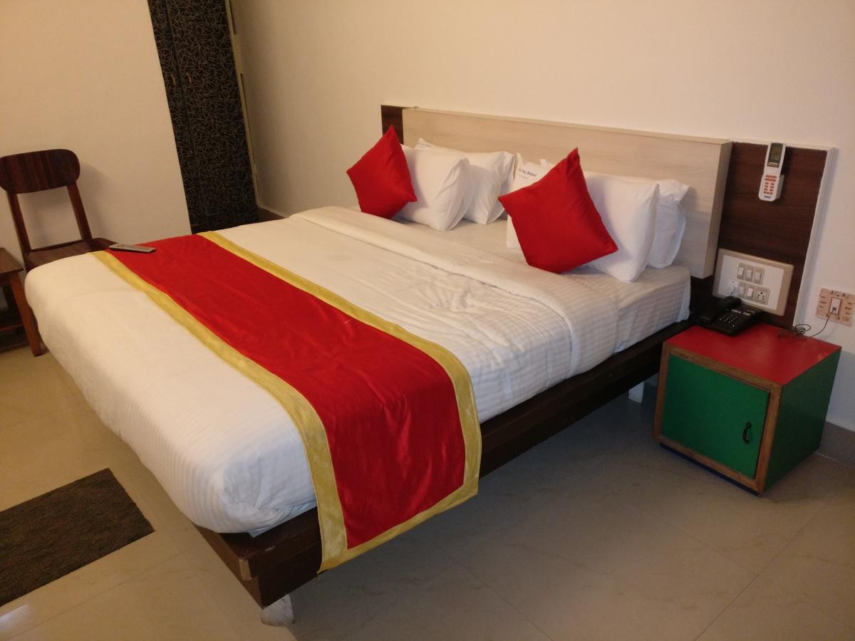 Hotel Raj Mahal Chikmagalur Ngoại thất bức ảnh